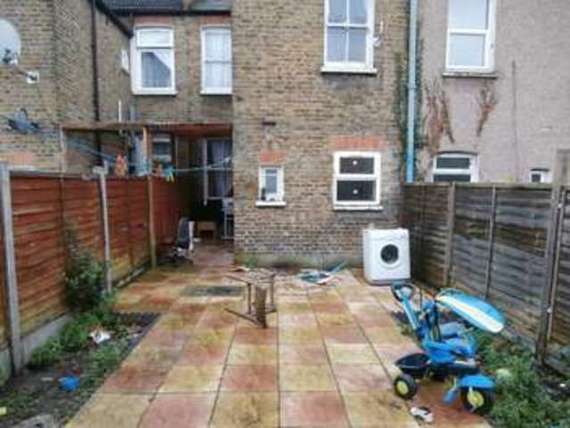 3 bedroom Property f...